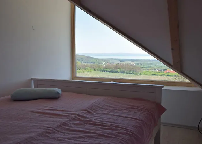 Panorama, Balaton Дом отдыха Дёргиче